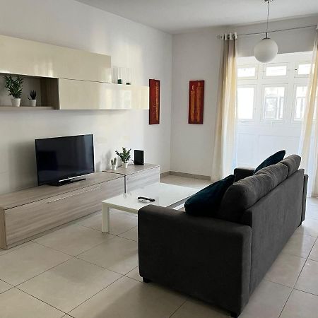 Superb 3Br Apt Close To Seafront Gzira Eksteriør billede
